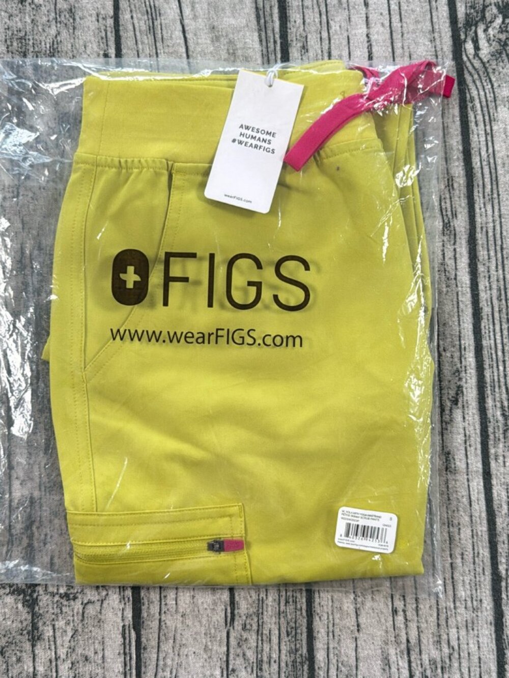 FIGS Yola Yoga Waistband Petite Skinny Scrub Pants Women's Small Chartreuse NWT